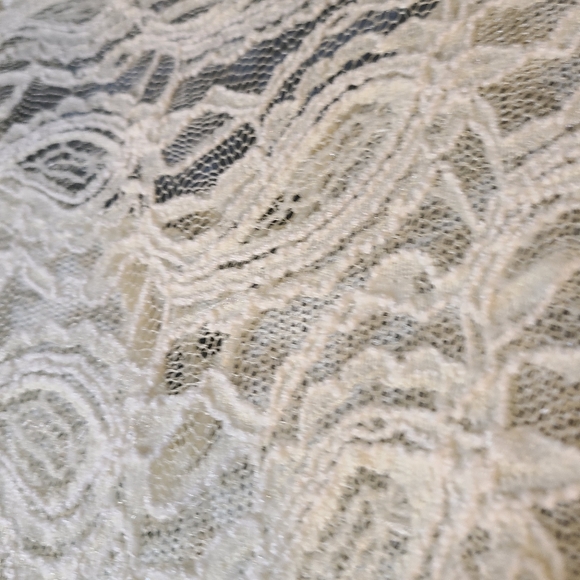 Vanity ivory long sleeve blouse with lacey sleeves - Picture 6 of 6